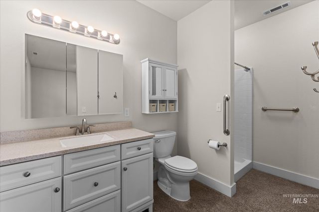 2655 E Piccadilly Ln, Eagle, ID 83616