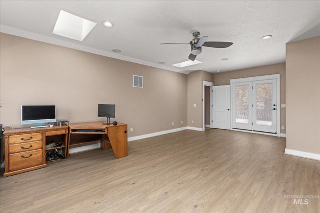 2655 E Piccadilly Ln, Eagle, ID 83616