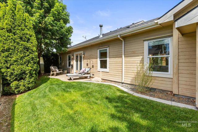 2655 E Piccadilly Ln, Eagle, ID 83616