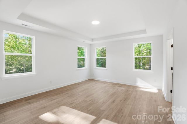 5112 Kings Pinnacle Drive, Kings Mountain, NC 28086