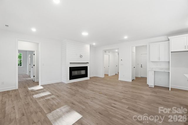 5112 Kings Pinnacle Drive, Kings Mountain, NC 28086