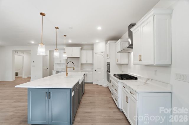 5112 Kings Pinnacle Drive, Kings Mountain, NC 28086