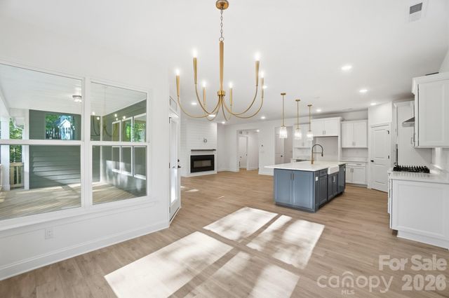 5112 Kings Pinnacle Drive, Kings Mountain, NC 28086