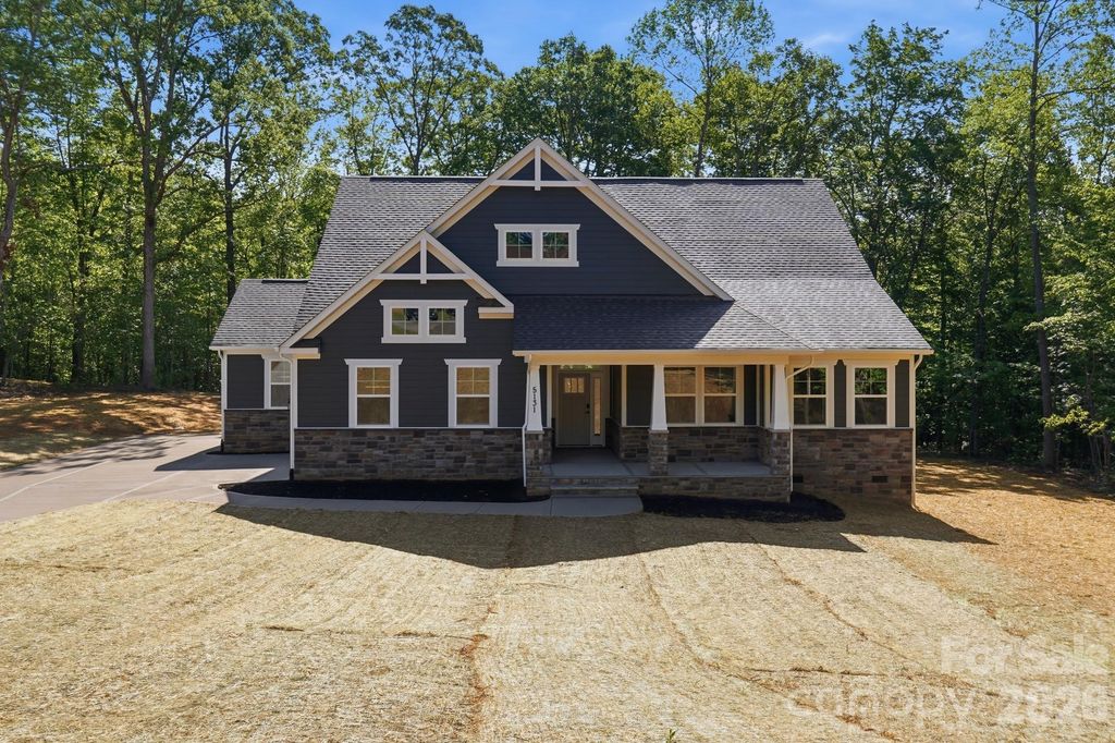 5112 Kings Pinnacle Drive, Kings Mountain, NC 28086