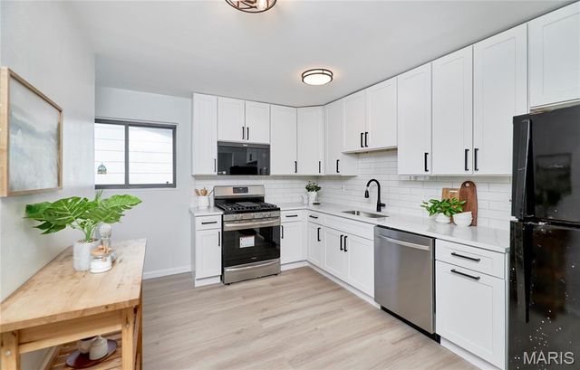 2555 Guildford Drive, Florissant, MO 63033