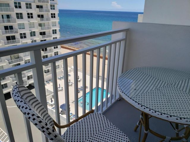 4511 S Ocean Boulevard 904, Highland Beach, FL 33487