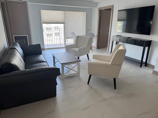 4511 S Ocean Boulevard 904, Highland Beach, FL 33487