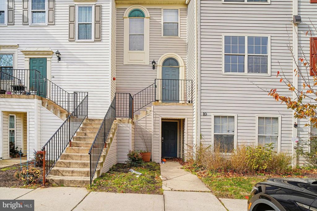 Image 1 of property listing at 10-G SANDSTONE CT, Annapolis, MD 21403