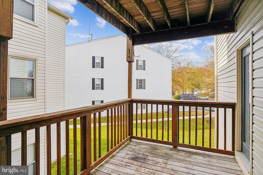 Image 19 of property listing at 10-G SANDSTONE CT, Annapolis, MD 21403