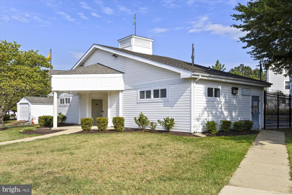 Image 22 of property listing at 10-G SANDSTONE CT, Annapolis, MD 21403