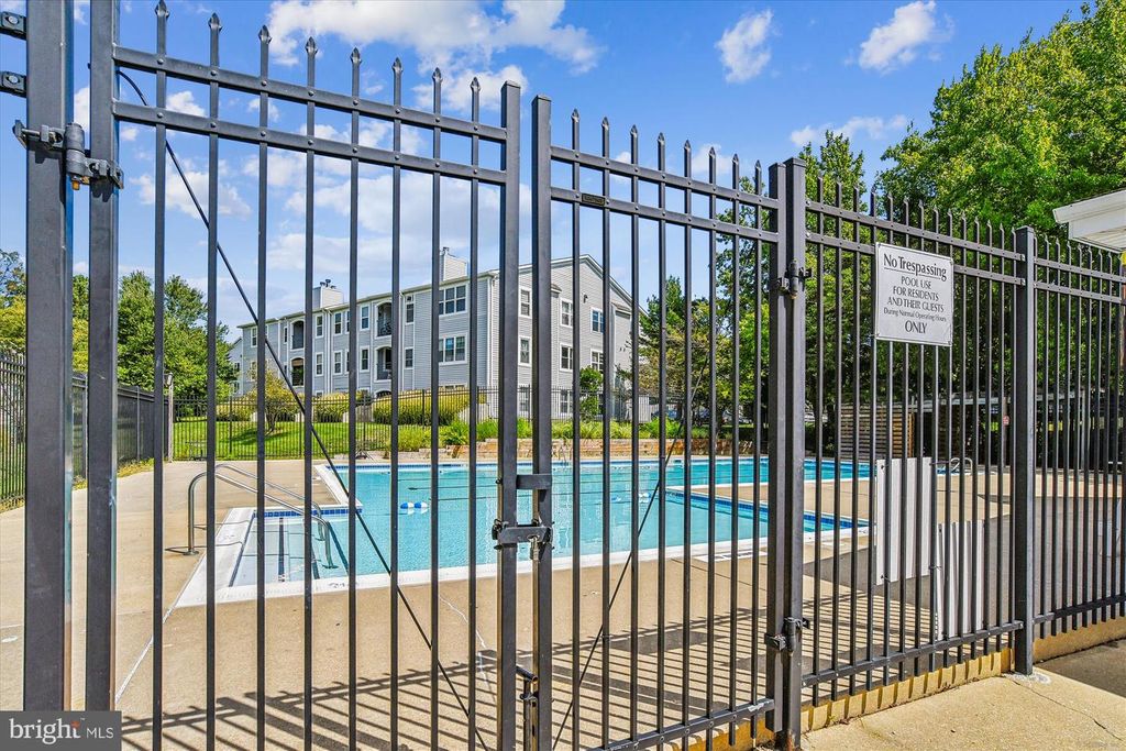 Image 27 of property listing at 10-G SANDSTONE CT, Annapolis, MD 21403