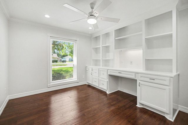 2817 Frostwood Circle, Dickinson, TX 77539