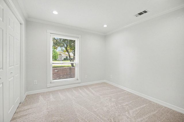 2817 Frostwood Circle, Dickinson, TX 77539