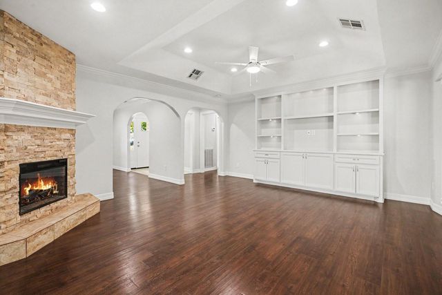 2817 Frostwood Circle, Dickinson, TX 77539