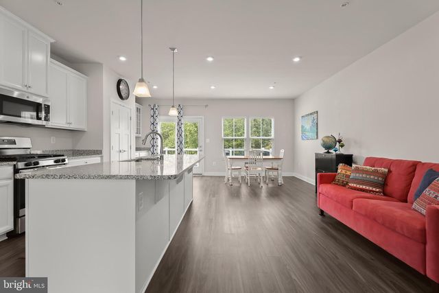 322 HERITAGE ST, Baltimore, MD 21220