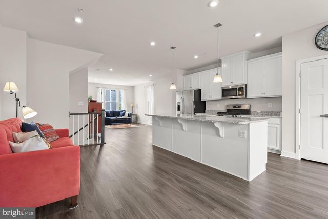 322 HERITAGE ST, Baltimore, MD 21220