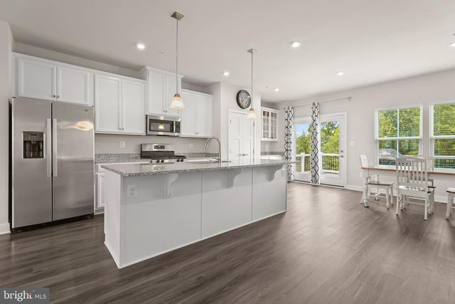 322 HERITAGE ST, Baltimore, MD 21220