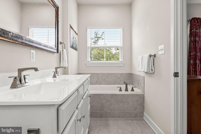 322 HERITAGE ST, Baltimore, MD 21220