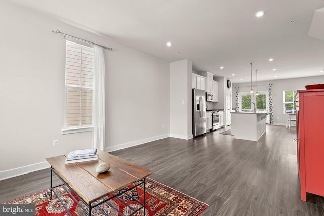 322 HERITAGE ST, Baltimore, MD 21220