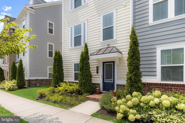 322 HERITAGE ST, Baltimore, MD 21220