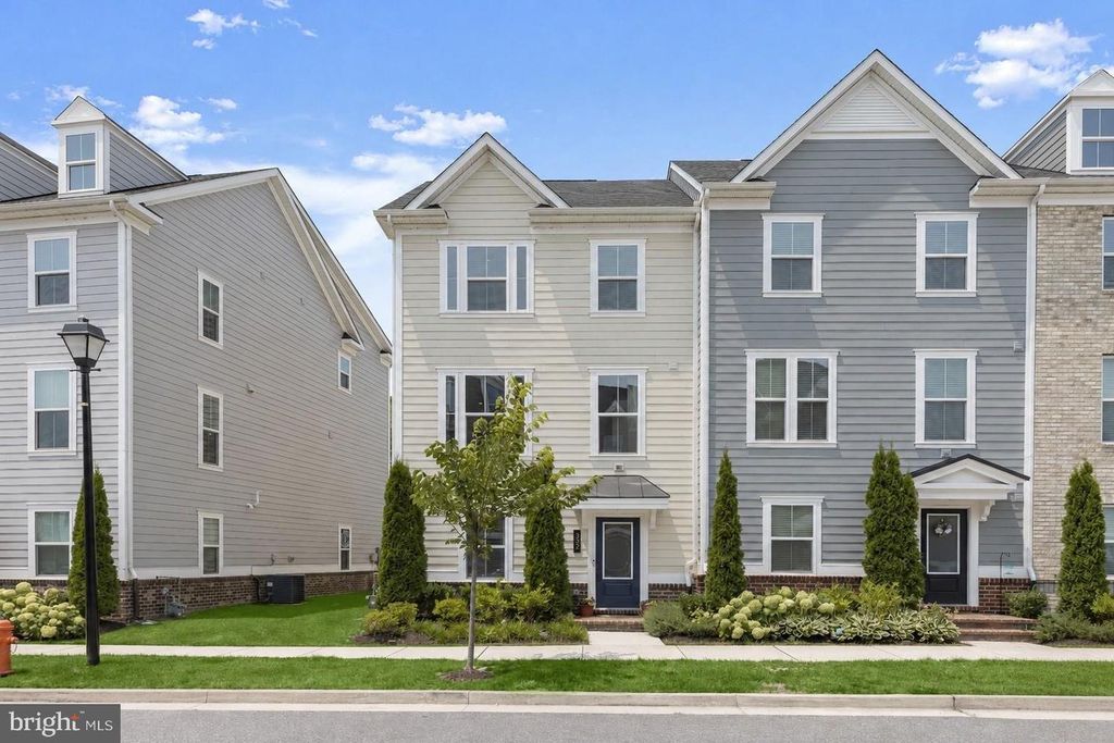 322 HERITAGE ST, Baltimore, MD 21220