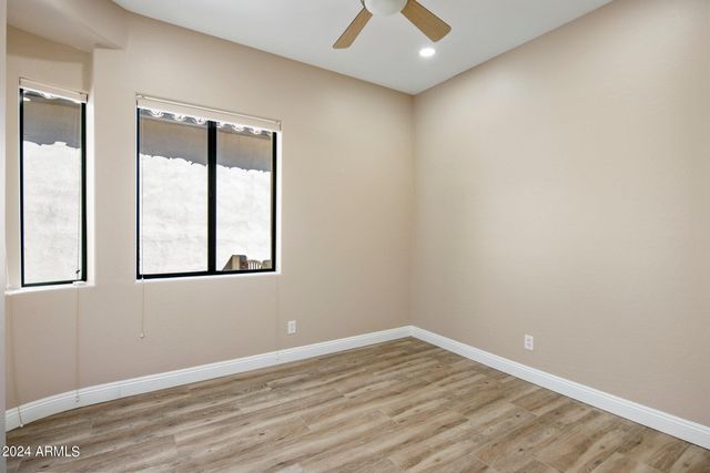 19550 N GRAYHAWK Drive 1084, Scottsdale, AZ 85255