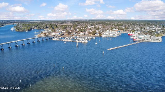 8052 Treasure Drive, Oriental, NC 28571