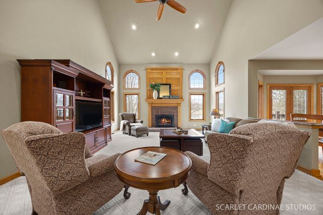 708 Stonehill Court, Sugar Grove, IL 60554