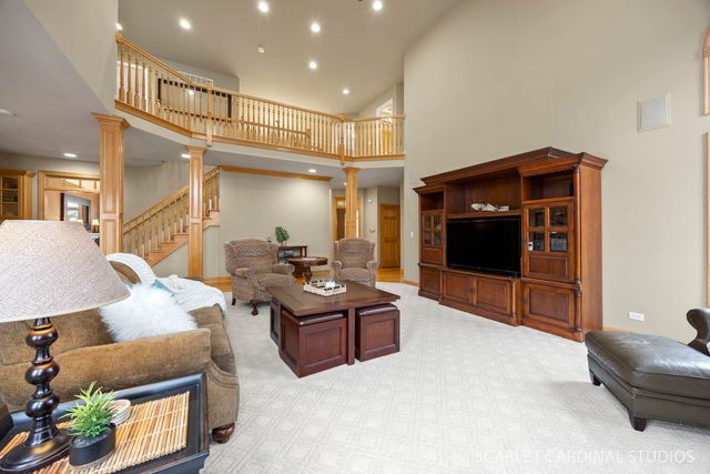 708 Stonehill Court, Sugar Grove, IL 60554