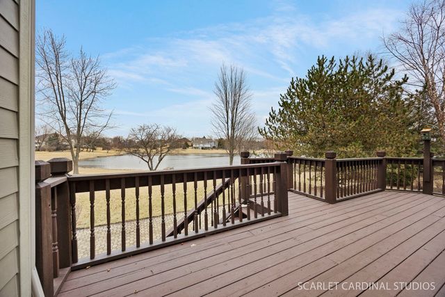 708 Stonehill Court, Sugar Grove, IL 60554