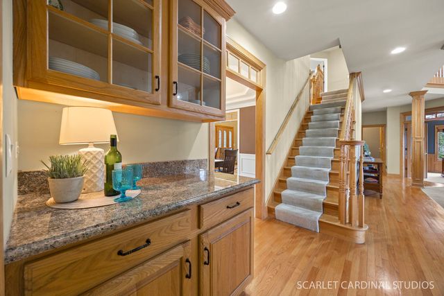 708 Stonehill Court, Sugar Grove, IL 60554