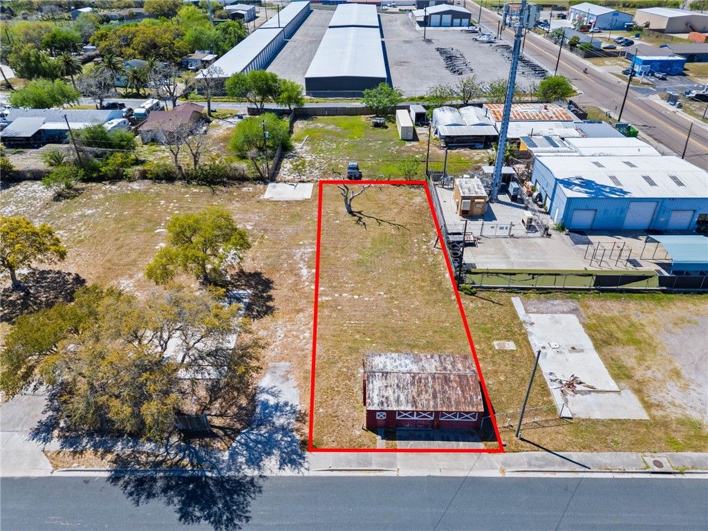 537 Claride St, Corpus Christi, TX 78418 — photo 2