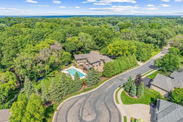 2150 Crestview Drive, Chanhassen, MN 55331