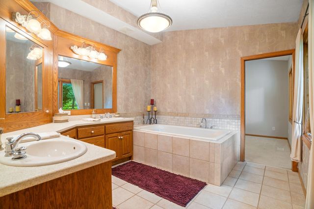 2150 Crestview Drive, Chanhassen, MN 55331