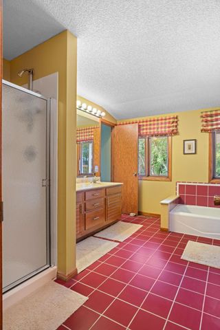2150 Crestview Drive, Chanhassen, MN 55331