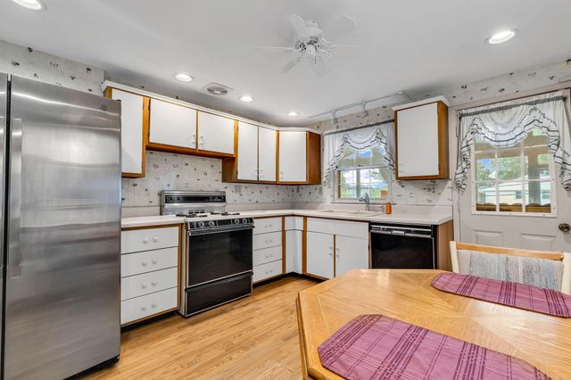 108 Eton Court, Columbus, OH 43230