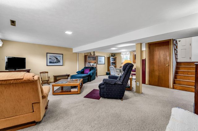 108 Eton Court, Columbus, OH 43230