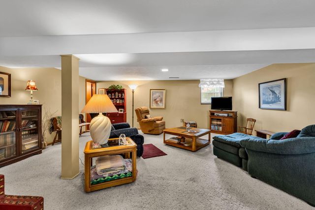 108 Eton Court, Columbus, OH 43230