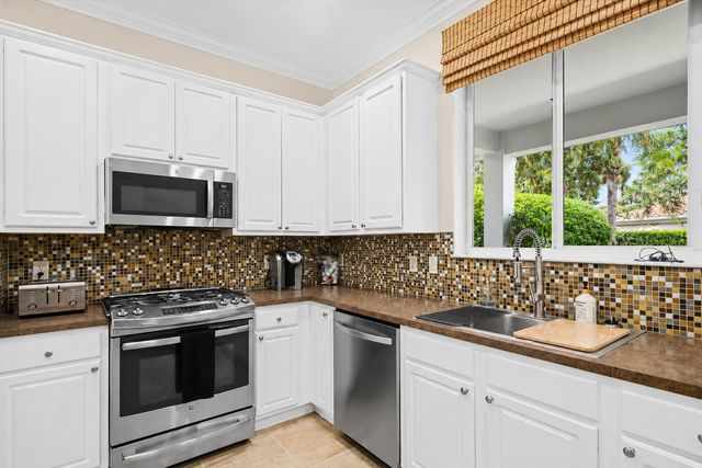 464 Oriole Lane, Jupiter, FL 33458