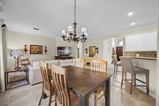 464 Oriole Lane, Jupiter, FL 33458