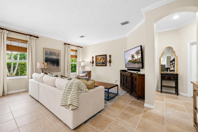 464 Oriole Lane, Jupiter, FL 33458