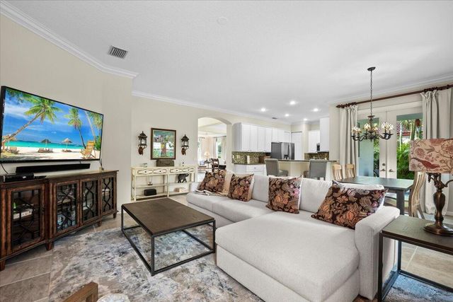 464 Oriole Lane, Jupiter, FL 33458