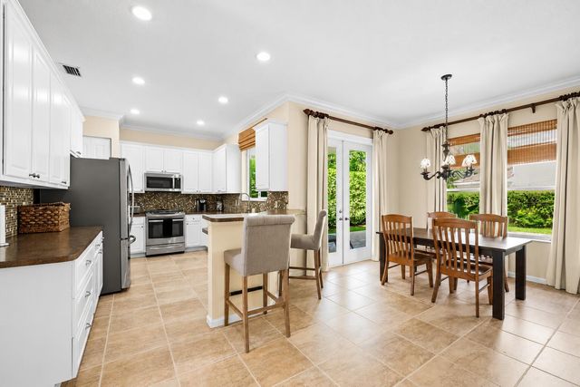 464 Oriole Lane, Jupiter, FL 33458