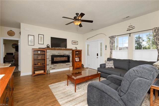 147 Travis BLVD, Moyock, NC 27958