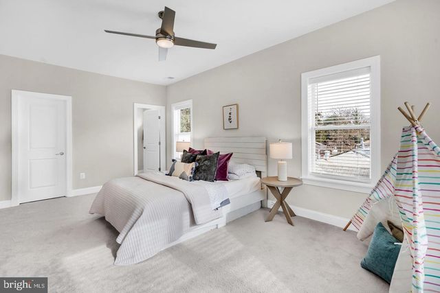 3925 DECATUR AVE, Kensington, MD 20895