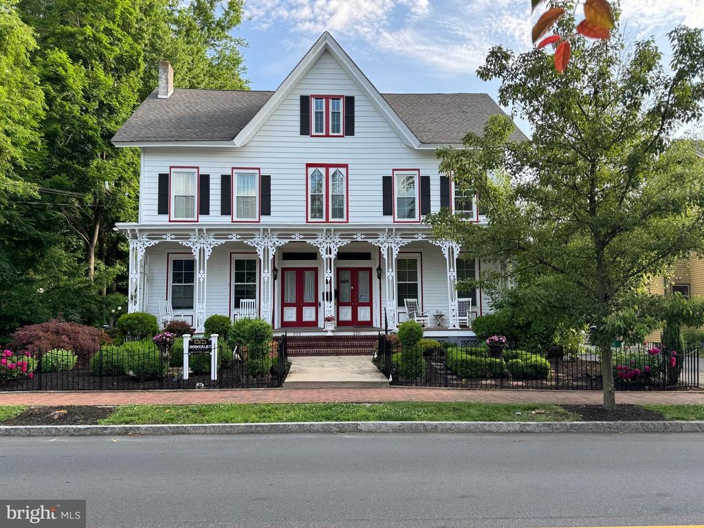 220 STOCKTON ST, Hightstown, NJ 08520