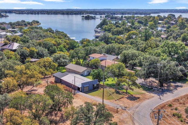 111 W Lakeshore DR, Sunrise Beach Village, TX 78643