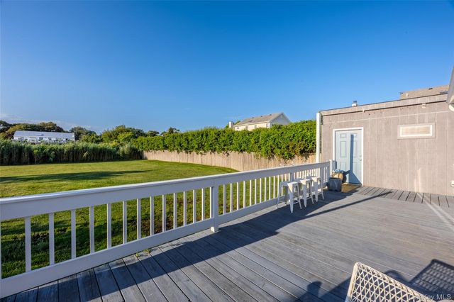 7 Laura Lee Drive, Center Moriches, NY 11934