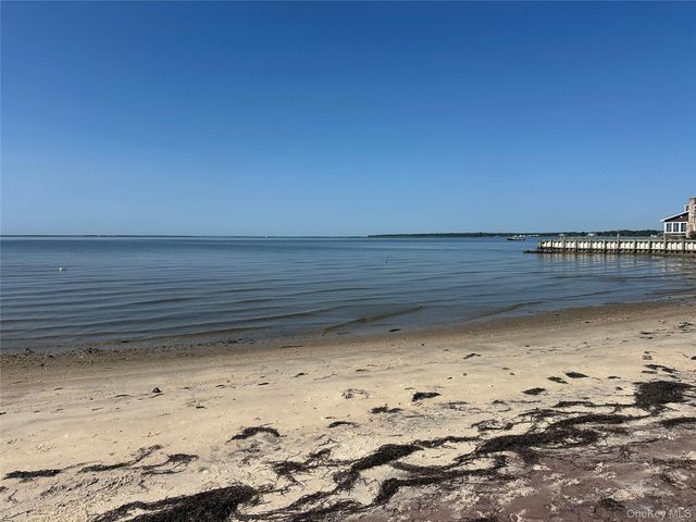 7 Laura Lee Drive, Center Moriches, NY 11934