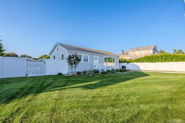 7 Laura Lee Drive, Center Moriches, NY 11934
